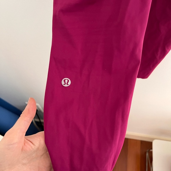 Base Pace High-Rise Running Tight 25". Magenta. Size 4 - Picture 7 of 7